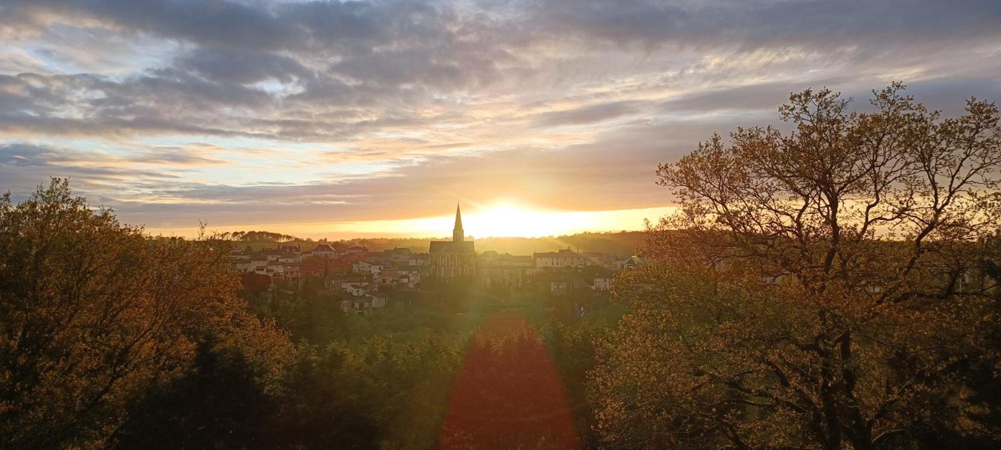 Gite De Charme Atypique Vue Panoramique Montrevault Dış mekan fotoğraf